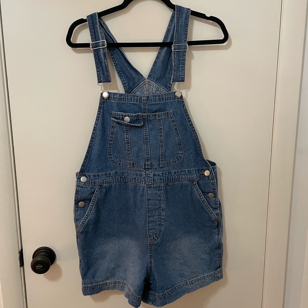 Women’s Overall Shorts